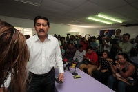 Martes 6 de marzo del 2018. Tuxtla Gutiérrez. Enoc Hernández Cruz del partido Podemos Mover a Chiapas encabezando su partido buscar lograr la Candidatura Común para la gubernatura de Chiapas