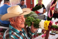 Jueves 2 de marzo del 2020. Enrama. Durante la elaboración de la ofrenda de flores para el SantÃsimo en la comunidad de Suchiapa Jueves 2 de marzo del 2020. Enrama. Durante la elaboración de la ofrenda de flores para el SantÃsimo en la comunidad de Suchiapa