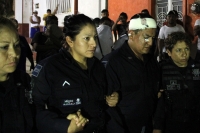 Martes 8 de agosto del 2017. Chiapa de Corzo. Los siete policías retenidos durante los enfrentamientos entre manifestantes y las corporaciones policiacas durante la llegada de EPN son liberados durante las primeros minutos de esta madrugada.