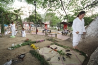 Jueves 20 de marzo del 2014. Chiapa de Corzo. La ceremonia de La Pochota o Ceiba es realizada esta tarde por pobladores de la ciudad ribereña durante el momento que el sol alcanza el punto del equinoccio marcando la entrada de la nueva temporada climática Jueves 20 de marzo del 2014. Chiapa de Corzo. La ceremonia de La Pochota o Ceiba es realizada esta tarde por pobladores de la ciudad ribereña durante el momento que el sol alcanza el punto del equinoccio marcando la entrada de la nueva temporada climática