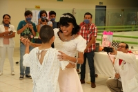 Domingo 7 de octubre del 2018. Tuxtla Gutiérrez. Estefanie, joven con leucemia celebra sus XV años con su familia, niños internos y doctores en el Hospital de Especialidades Pediátricas de Chiapas