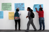Martes 17 de septiembre del 2019. Tuxtla Gutiérrez. Estudiantes de la UPN esperan ser recibidos por las autoridades de la Secretaria de Gobierno para exigir plazas de trabajo automáticas en Chiapas Martes 17 de septiembre del 2019. Tuxtla Gutiérrez. Estudiantes de la UPN esperan ser recibidos por las autoridades de la Secretaria de Gobierno para exigir plazas de trabajo automáticas en Chiapas