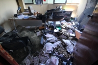 Viernes 19 de junio del 2015. Tuxtla Gutiérrez, Una brigada de jóvenes encapuchado incendio las oficinas del INEVAL Chiapas en vÃsperas de la fecha de los exámenes al magisterio. Viernes 19 de junio del 2015. Tuxtla Gutiérrez, Una brigada de jóvenes encapuchado incendio las oficinas del INEVAL Chiapas en vÃsperas de la fecha de los exámenes al magisterio.