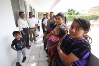 Jueves 3 de enero del 2012. Ex presos del caso Acteal se reúnen con sus familias. Tuxtla Gutiérrez, Chiapas. El grupo de indígenas ex carcelados la víspera por decisión del SCJN en el caso de la matanza de 45 indígenas en la comunidad Acteal en 1997 se re