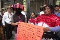 Jueves 22 de junio del 2017. Tuxtla Gutiérrez. Ex zapatistas protestan en el congreso chiapaneco en apoyo al periodista Bautista Ibarias, los militantes de las organizaciones campesinas indígenas se suman a las manifestaciones en contra de la Diputada Olv