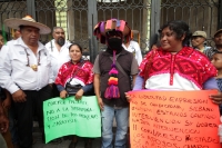 Jueves 22 de junio del 2017. Tuxtla Gutiérrez. Ex zapatistas protestan en el congreso chiapaneco en apoyo al periodista Bautista Ibarias, los militantes de las organizaciones campesinas indÃgenas se suman a las manifestaciones en contra de la Diputada Olv Jueves 22 de junio del 2017. Tuxtla Gutiérrez. Ex zapatistas protestan en el congreso chiapaneco en apoyo al periodista Bautista Ibarias, los militantes de las organizaciones campesinas indÃgenas se suman a las manifestaciones en contra de la Diputada Olv