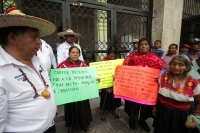 Jueves 22 de junio del 2017. Tuxtla Gutiérrez. Ex zapatistas protestan en el congreso chiapaneco en apoyo al periodista Bautista Ibarias, los militantes de las organizaciones campesinas indígenas se suman a las manifestaciones en contra de la Diputada Olv