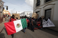 Miércoles 8 de octubre del 2014. San Cristóbal de las Casas. El contingente de Bases de Apoyo del EZLN (BAEZ) marchan en silencio esta tarde para manifestar el apoyo de las comunidades indÃgenas a los normalistas desaparecidos en Ayotzinapa. Miércoles 8 de octubre del 2014. San Cristóbal de las Casas. El contingente de Bases de Apoyo del EZLN (BAEZ) marchan en silencio esta tarde para manifestar el apoyo de las comunidades indÃgenas a los normalistas desaparecidos en Ayotzinapa.