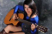 Jueves 6 de marzo del 2014. Tuxtla Gutiérrez. La cantautora chiapaneca Faby Flores y el colectivo de artistas Caleidoscopio el festival artístico Intervención de un Bordado este fin de semana en la plaza central de la capital del estado de Chiapas durante