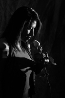 Jueves 6 de marzo del 2014. Tuxtla Gutiérrez. La cantautora chiapaneca Faby Flores y el colectivo de artistas Caleidoscopio el festival artístico Intervención de un Bordado este fin de semana en la plaza central de la capital del estado de Chiapas durante