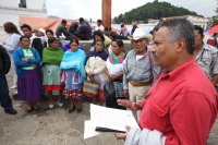 Miércoles 3 de octubre del 2012. San Cristóbal de las Casas, Chiapas. Familiares de los presos de conciencia en Chiapas, protestan en la plaza de armas de esta ciudad