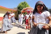 Febrero 2 de 2014. Copoya. Danza Zoque en la casa del Presidente de la Junta de Festejos de Copoya durante las celebraciones de la Virgen de Candelaria la cual no se realiza dentro de la parroquia en la escisión de la iglesia y el grupo tradicional por el