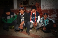 Martes 16 de diciembre del 2014. San Cristóbal de las Casas. Los Jóvenes Floreros del municipio de Chiapa de Corzo y de Ácala recorren la zona boscosa de la comunidad Mitziton en la región Altos del estado de Chiapas recolectando la flor de NIluyarilu den