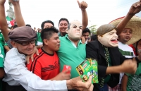 Lunes 23 de junio del 2014. Tuxtla Gutiérrez. Los chiapanecos festejan el triunfo de la selección mexicana sobre Croacia en la glorieta de la Diana la Cazadora con el clásico grito de Eeeeeee…