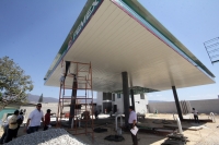 Jueves 5 de marzo del 0215. Tuxtla Gutiérrez. El ayuntamiento de Tuxtla notifica de Suspendido” la obra de la construcción de una gasolinera en las cercanías de la Glorieta Ángel Albino Corzo.