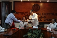 Miércoles 21 de marzo del 2012. La formula Gleason-Siman entregan la solicitud de registro ante el IFE.