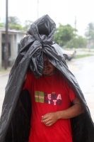 Martes 3 de junio del 2014. Arriaga, Chiapas. Familias de las pescaderías de la costa chiapaneca, esperan que las lluvias se incrementen en las próximas horas, esto a pesar de que las autoridades de Protección Civil continúan alertando sobre el riesgo de 