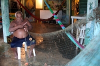 Martes 3 de junio del 2014. Arriaga, Chiapas. Familias de las pescaderías de la costa chiapaneca, esperan que las lluvias se incrementen en las próximas horas, esto a pesar de que las autoridades de Protección Civil continúan alertando sobre el riesgo de 