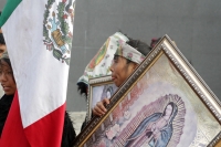 Lunes 10 de diciembre del 2018. En esta noche tan triste para Chiapa de Corzo, los peregrinos de las diferentes comunidades de Los Altos de Chiapas descansan esta noche en La Plaza de Armas de esta comunidad de la ribera del Rio Grande...
