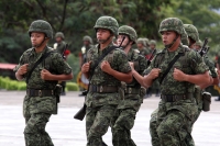 Miércoles 28 de diciembre. Nuevos elementos castrenses. Chicoasen, Chiapas. Elementos del Ejercito Mexicano terminan esta mañana la primera fase del Adiestramiento de Combate Individual de la VII Región Militar graduándose 201 elementos  que conforman el 