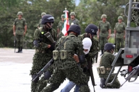 Miércoles 28 de diciembre. Nuevos elementos castrenses. Chicoasen, Chiapas. Elementos del Ejercito Mexicano terminan esta mañana la primera fase del Adiestramiento de Combate Individual de la VII Región Militar graduándose 201 elementos  que conforman el 