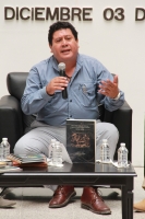 Miércoles 4 de diciembre del 2014. Tuxtla Gutiérrez. Presentación del Libro Dos Movimientos Sociales en la Grafica Chiapaneca del autor Mario Nandayapa Miércoles 4 de diciembre del 2014. Tuxtla Gutiérrez. Presentación del Libro Dos Movimientos Sociales en la Grafica Chiapaneca del autor Mario Nandayapa
