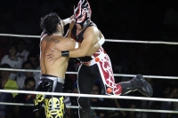 Sábado 6 de octubre del 2013. Tuxtla Gutiérrez. Esta noche se lleva a cabo la función de lucha libre profesional Guerra de Leyendas 2.