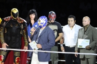 Sábado 6 de octubre del 2013. Tuxtla Gutiérrez. Esta noche se lleva a cabo la función de lucha libre profesional Guerra de Leyendas 2.