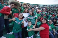 Jueves 9 de octubre del 2014. Tuxtla Gutiérrez. Los aficionados durante el partido de México vs Honduras.
