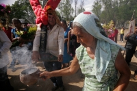 Especial / 15 fotos / Los Hojeros de Suchiapa recorren varios municipios de la depresión central de Chiapas para recolectar las Hojas de Espadaña, la cual es utilizada de forma ceremonial en los días previos a la Santa Cruz.  Los Hojeros acompañan el reco