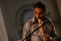 HORACIO FRANCO, FLAUTISTA DE MEXICO DURANTE SU INTERPRETACION EN CATEDRAL DE SAN CRISTOBAL DE LAS CASAS