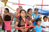 Lunes 13 de junio. Familias de la comunidad Las Margaritas ubicada en la zona fronteriza del estado de Chiapas, inician una huelga de hambre en las afueras del penal El Amate en Cintalapa para exigir que se ejerza la acción penal en contra del ex gobernad