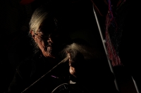 Miércoles 18 de noviembre del 2015. San Cristóbal de las Casas, María Pérez López, indígena tsotsil, considerada Tesoro Humano Vivo por la Dirección de Culturas Populares del Conaculta y la Sedesol, durante el Conversatorio organizado en el Encuentro de T