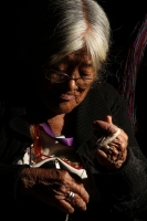 Miércoles 18 de noviembre del 2015. San Cristóbal de las Casas, María Pérez López, indígena tsotsil, considerada Tesoro Humano Vivo por la Dirección de Culturas Populares del Conaculta y la Sedesol, durante el Conversatorio organizado en el Encuentro de T