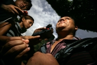 Trabajadores de un albergue de niños del IDH denuncian en conferencia de prensa las amenazas sufridas para exigirles la renuncia de este centro de protección para menores de edad.