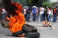Martes 9 de octubre del 2018. Tuxtla Gutiérrez. Los maestros idóneos de nivel primaria durante las protestas de este medio dí­a en el centro de la ciudad.