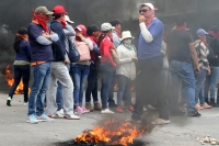 Martes 9 de octubre del 2018. Tuxtla Gutiérrez. Los maestros idóneos exigiendo el pago de salarios en el cruce de la Avenida y Calle Central en la capital del esto de Chiapas.