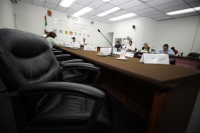 Sesión de Consejeros Electorales  La sesión de este lunes en el IECP se lleva  con toda calma y termina rápidamente con la lectura del mensaje del consejero presidente.