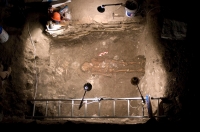 Montaño-Bachand-INAH / Arqueólogos del INAH dan a conocer los nuevos descubrimientos del montículo 11 de Chiapa de Corzo, donde se descubre una cámara funeraria de elite y las ofrendas del lugar.