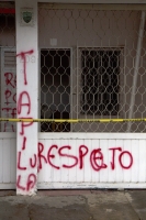 Martes 1 de agosto del 2017. Tuxtla Gutiérrez. Militantes del MOCRI de las comunidades de Tapilula causan destrozos y golpean a militantes de la COIAC esta tarde en las oficinas de esta organización ubicadas en una colonia residencial del oriente de Tuxtl