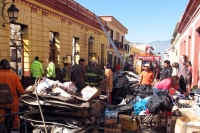 Domingo 9 de diciembre del 2012. Foto/Miradasur. San Cristóbal de las Casas, un fuerte incendio provoco pérdidas materiales y la destrucción de 7 comercios durante esta madrugada en pleno andador turístico de San Cristóbal de las Casas.