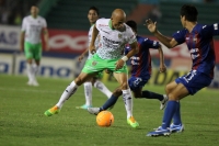 Sábado 26 de abril del 2014. Tuxtla Gutiérrez. Aspectos del partido entre Jaguares de Chiapas y el Atlante esta noche en el estadio Zoque.