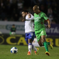 Sábado 18 de enero del 2014. Tuxtla Gutiérrez. Aspectos del partido de esta noche entre jaguares de Chiapas y el Cruz Azul.