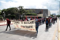 Jueves 22 de agosto del 2019. Tuxtla Gutiérrez. Estudiantes normalistas de la Escuela Rural Jacinto Canek marchan esta mañana protestando por los desalojos que han sufrido durante las protestas en esta semana.
