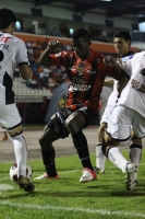 Viernes 24 de agosto del 2012. Tuxtla Gutiérrez, Chiapas. Los Jaguares de Chiapas consiguen su primer triunfo en la LigaMx venciendo 2-1 a los Gallos Blancos.