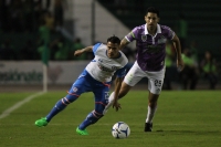 Miércoles 12 de agosto del 2015. Tuxtla Gutiérrez. Aspecto del partido entre Jaguares de Chiapas y el Cruz Azul, esta noche en el estadio Zoque de la capital de este estado del sureste de México.