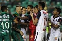 Sábado 2 de mayo del 2015. Tuxtla Gutiérrez. Aspecto del encuentro entre Jaguares de Chiapas y Monterrey.