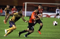 Martes 21 de agosto del 2012. Tuxtla Gutiérrez, Chiapas. Los Jaguares de Chiapas cumplen una fecha más sin poder  ganar un solo partido, esta noche empatan a un tanto ante los Pumas Morelos en fecha de la Copa MX.