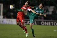 Jueves 27 de noviembre del 2014. Tuxtla Gutiérrez. Aspectos del partido de ida entre Jaguares de Chiapas y el Toluca al inicio de la liguilla del torneo del fut bol mexicano.