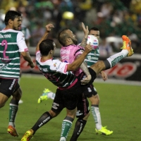 Sábado 18 de octubre del 2014. Tuxtla Gutiérrez. Aspecto del partido entre jaguares de Chiapas y Santos Laguna.